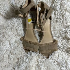 Vince Camuto joshina beige suede